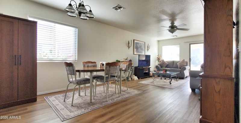 941 E Desert Moon Trl, STV -Entrance