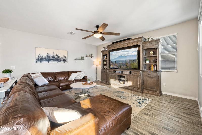 013_golden_court-11_193