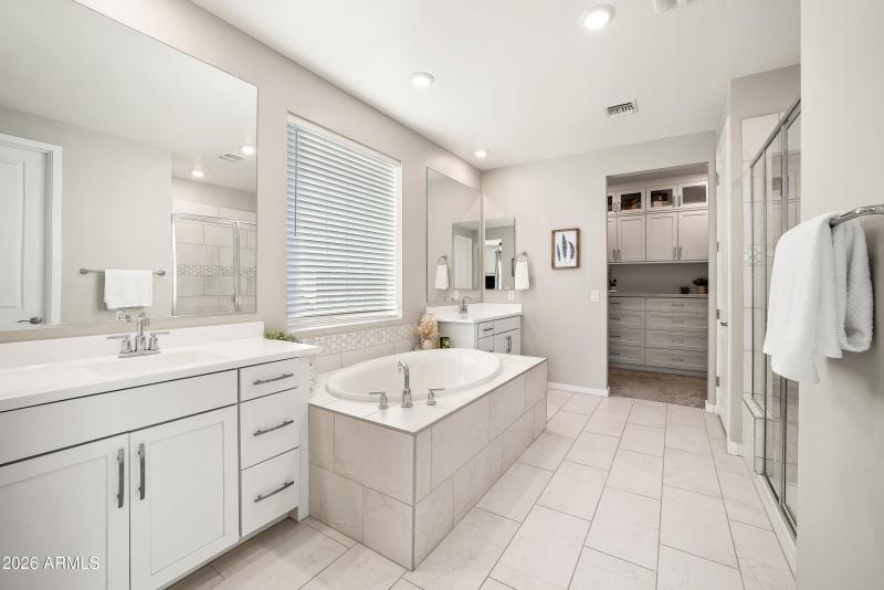 024_golden_court-21_565