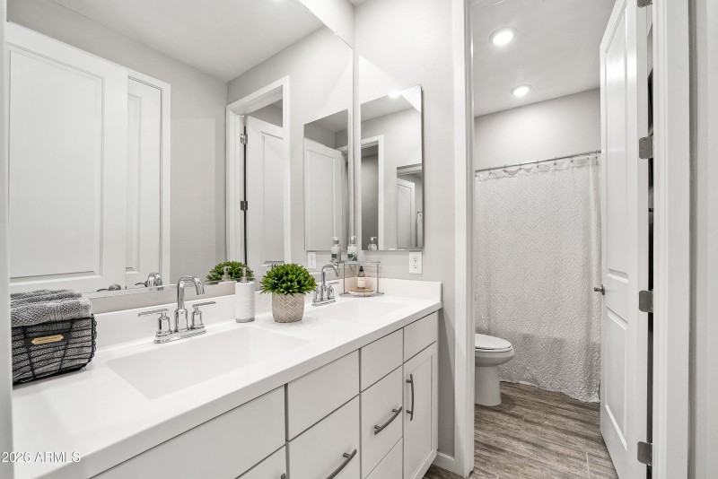 028_golden_court-25_747