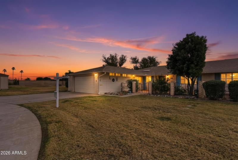 10212 W Pineridge_twilight