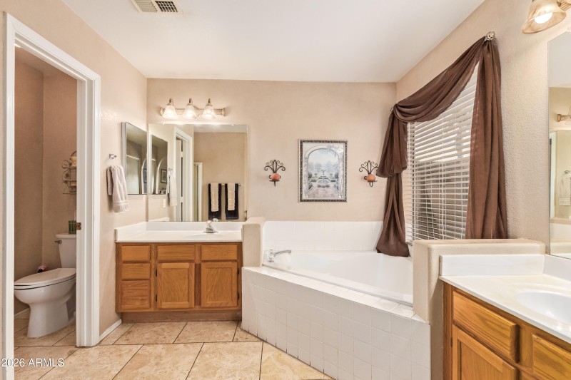 Seperate Sinks in Master Bath