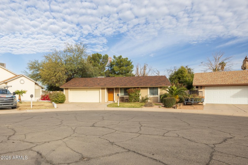 1262 E Crown - Front Center Far