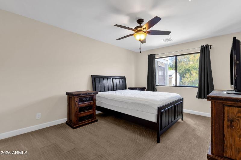 14-web-or-mls-15019-n-mayflower-dr