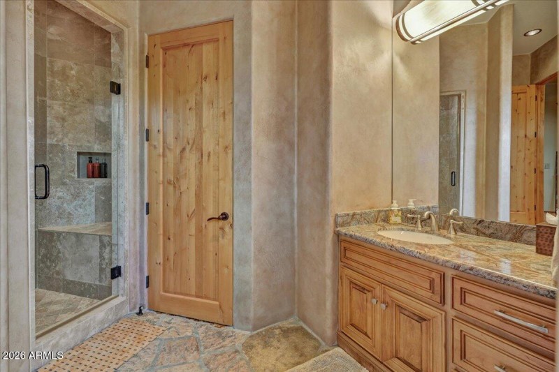 31-Guest Ensuite 4/Study Bath