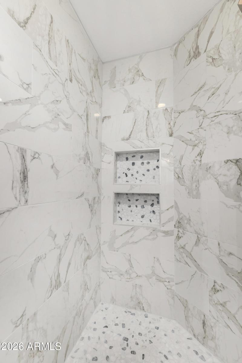 MAIN LEVEL SHOWER