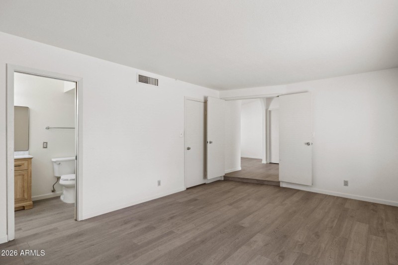 13-web-or-mls-9300-e-kalil-dr