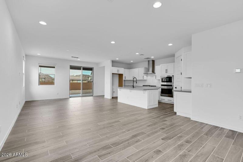 hj-az-phoenix-lucero-sandstone-lot-61-tv