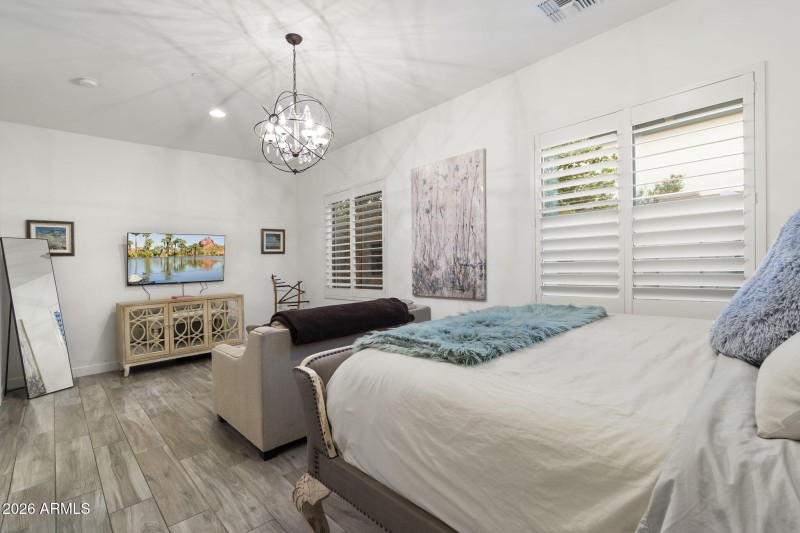 Spacious Bedroom w Shutters & Chandelier