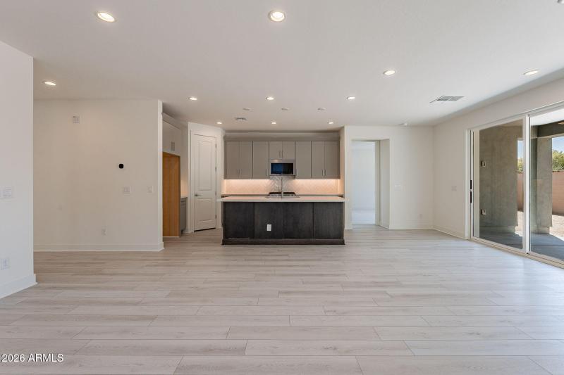 172-web-or-mls-Carlisle-5