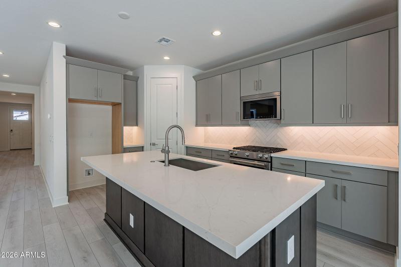 177-web-or-mls-Carlisle-10