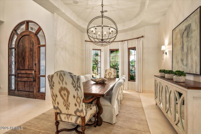 09-Dining Room Views