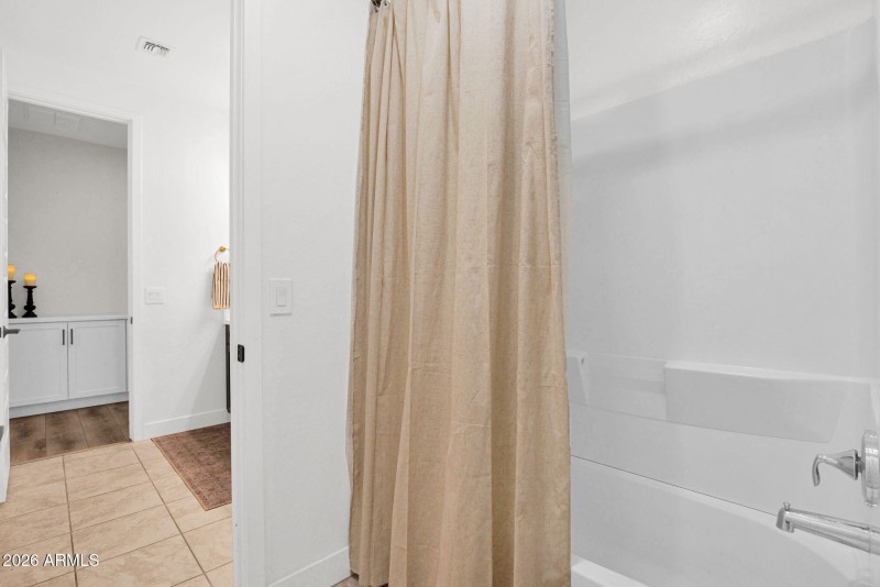 8-web-or-mls-P1459584