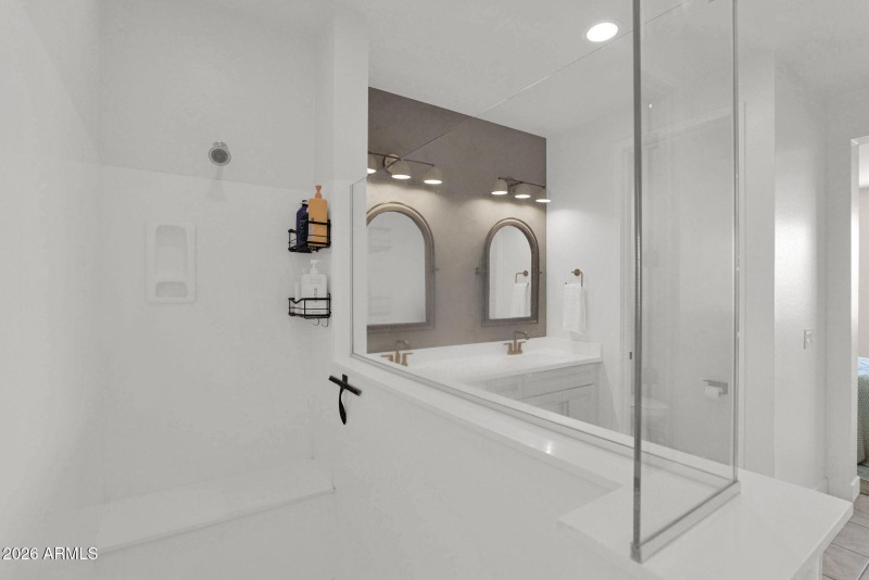 18-web-or-mls-P1459598