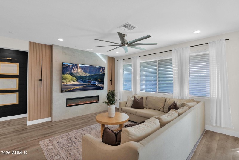 32-web-or-mls-P1459619