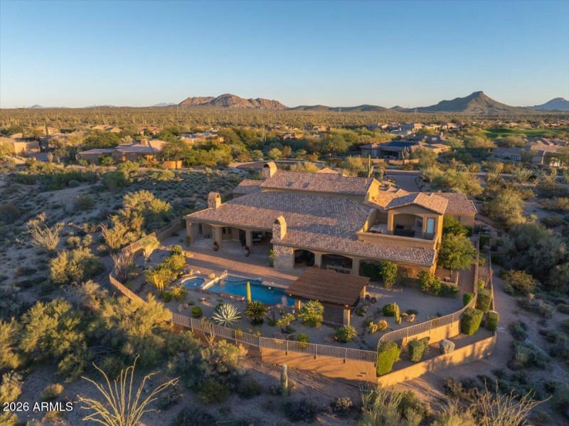 51-Back View Details