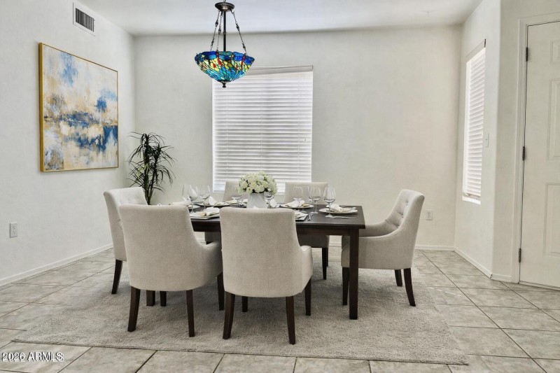 Formal Dining, virtually staged