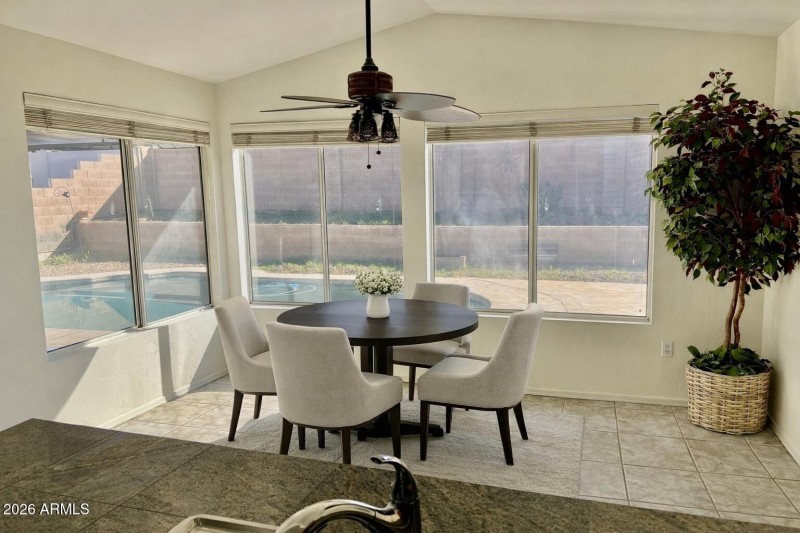 eat in kitchen vitually staged