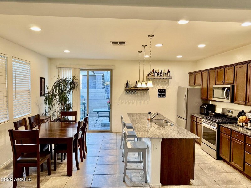 a127641e-2e33-4bb1-8653-2d72f7ab2b75