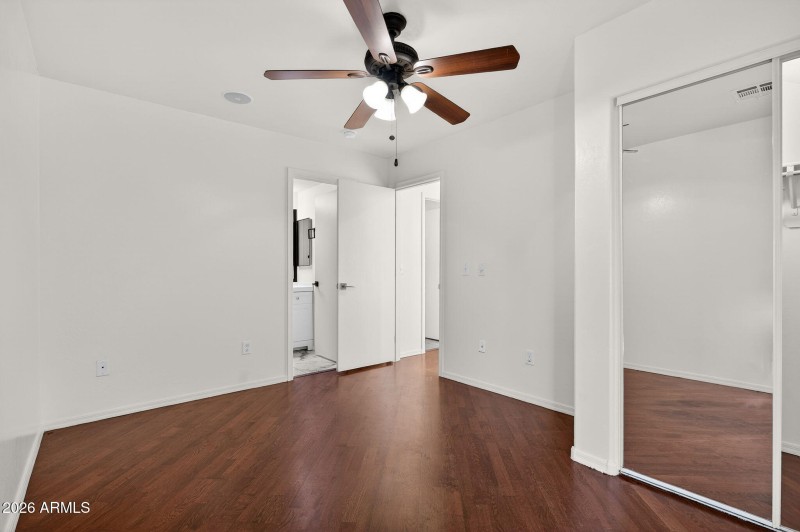 18-web-or-mls-13-E Neville Ave