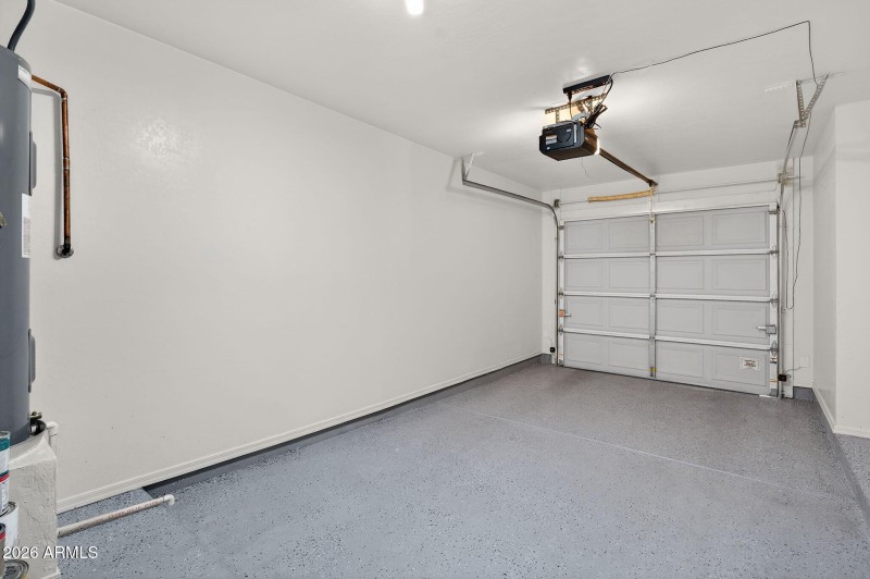 25-web-or-mls-12-E Neville Ave