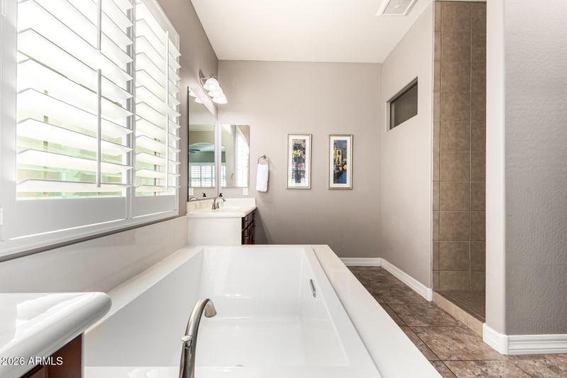 Tub envy? Wait until you see the closet!