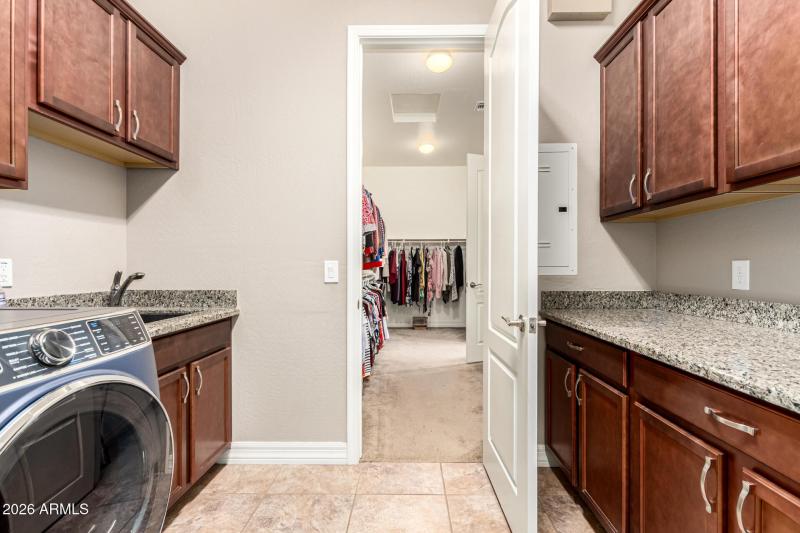 Do I hear an offer coming in?