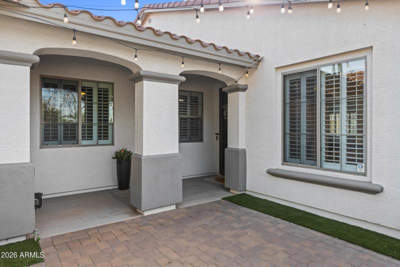 2435 E Narrowleaf Dr-6