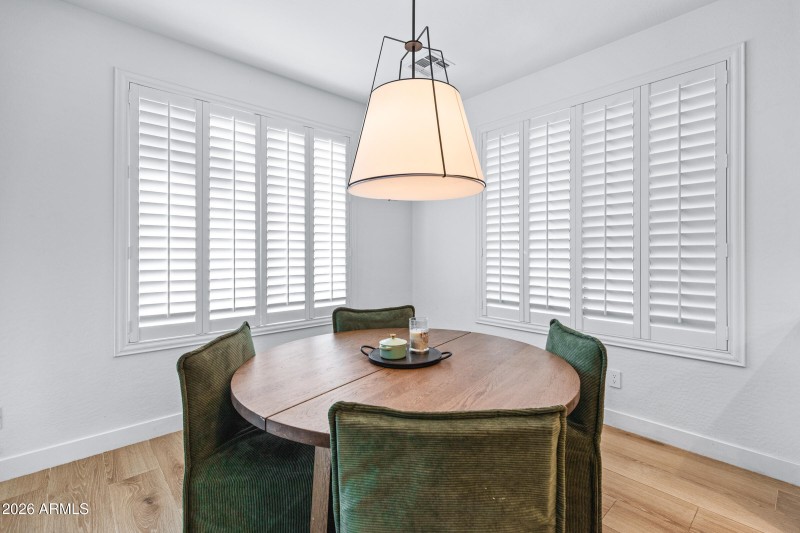 2435 E Narrowleaf Dr-21