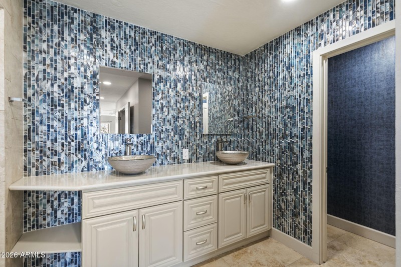 Remodeled Primary Suite Bathroom