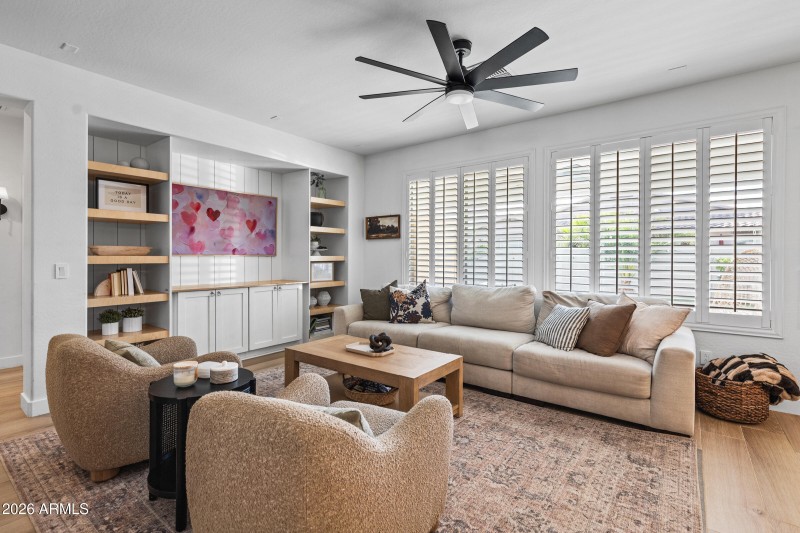 2435 E Narrowleaf Dr-25