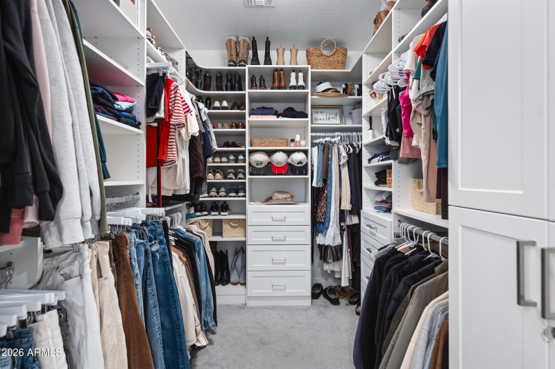 2435 E Narrowleaf Dr-40