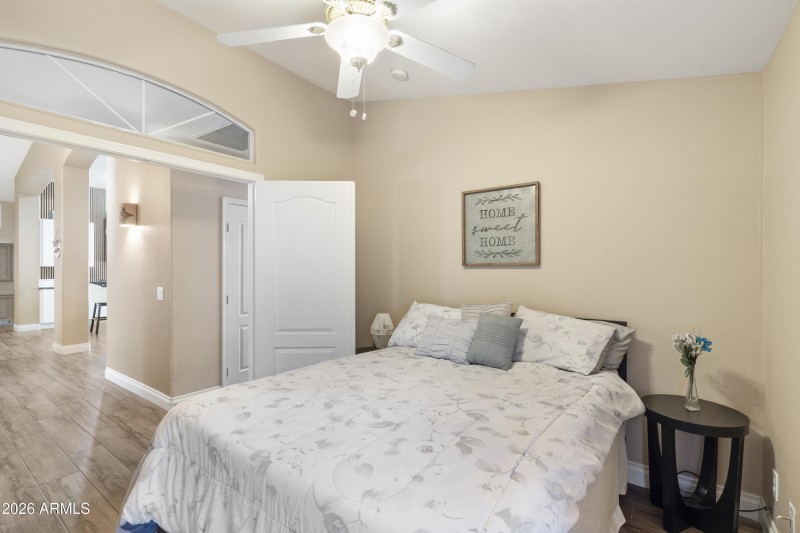 GUEST ROOM, OFFICE OR DEN SPACE