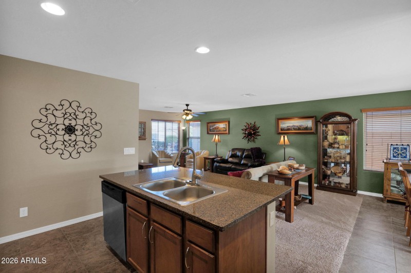 915 Desert Seasons - 14Kitchen