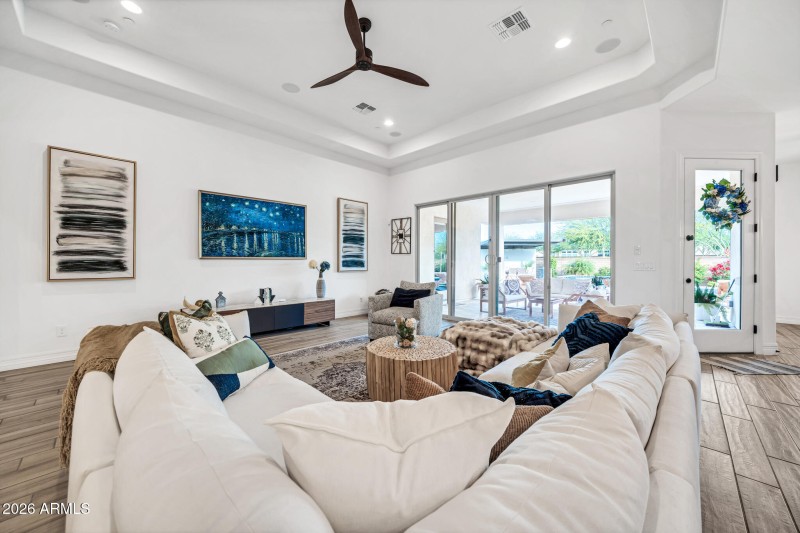 7626 W Monte Lindo-12_(2048)