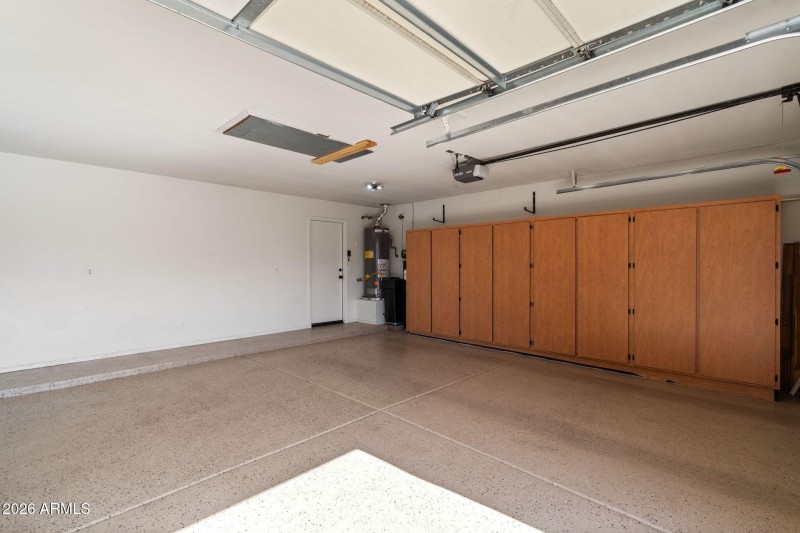3-CAR GARAGE, CABINETS, FINISHED FLOOR