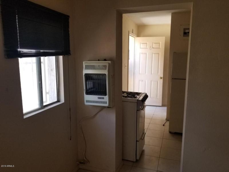 1165 10th Apt 6 bedroom heater