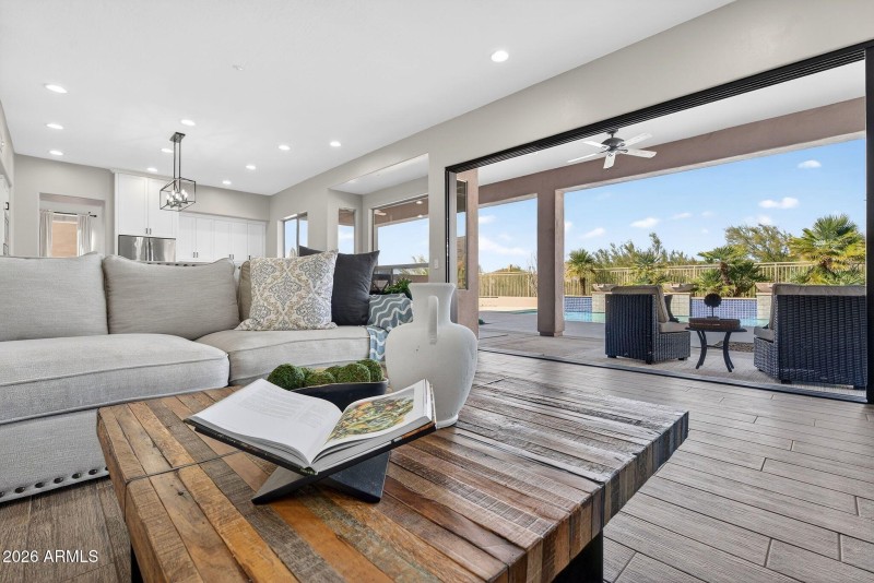 015_23-web-or-mls-39-_e_butherus_dr_508