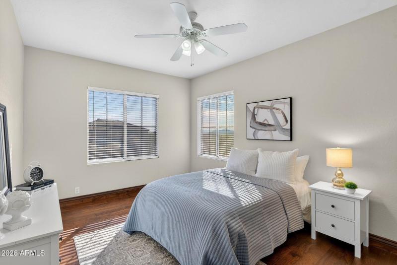 042_72-web-or-mls-76-_e_butherus_dr_606