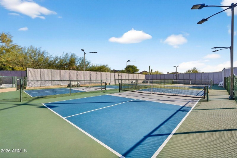 073_157-web-or-mls-98-_e_butherus_dr_328