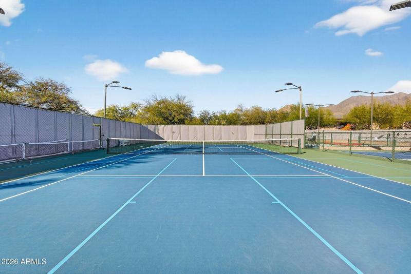 075_160-web-or-mls-01-_e_butherus_dr_1_1