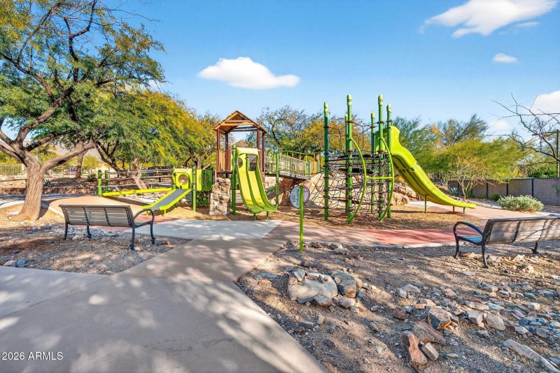 078_165-web-or-mls-97-_e_butherus_dr_653