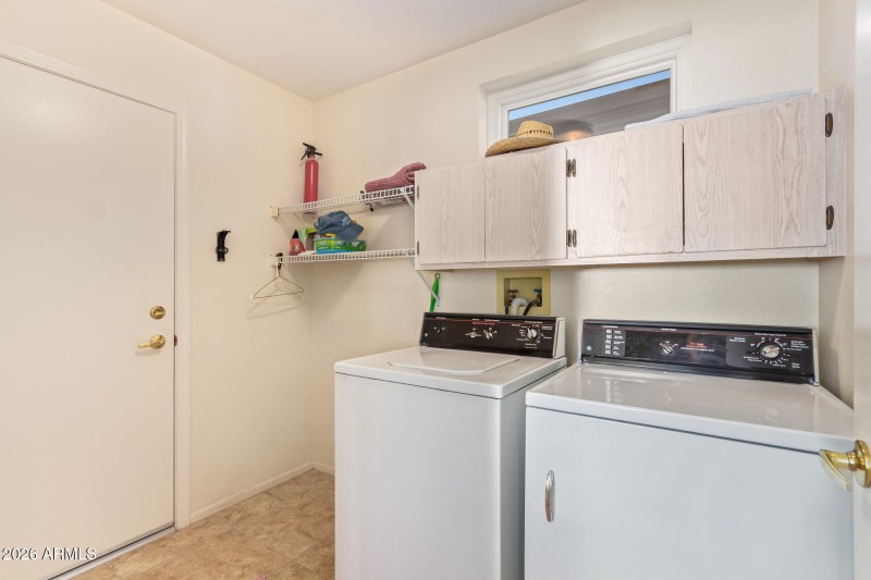 Washer Dryer Imclued with no warranty