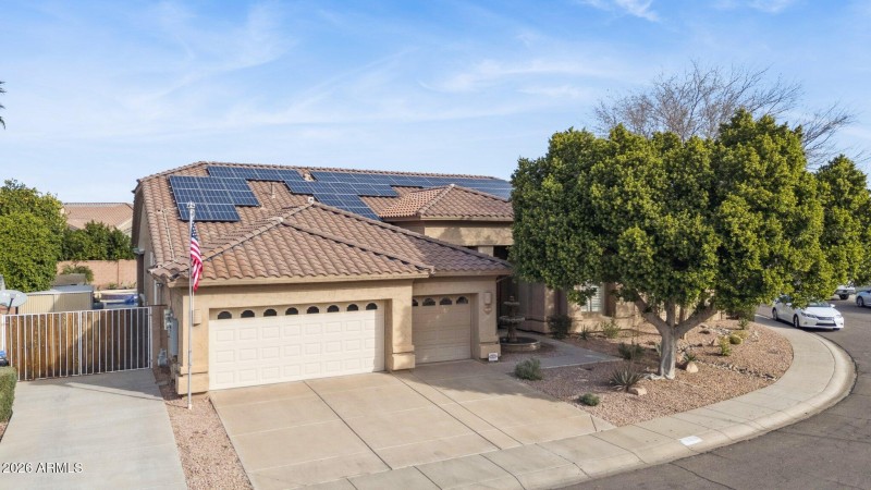 RV Gate/Parking + Solar Panels