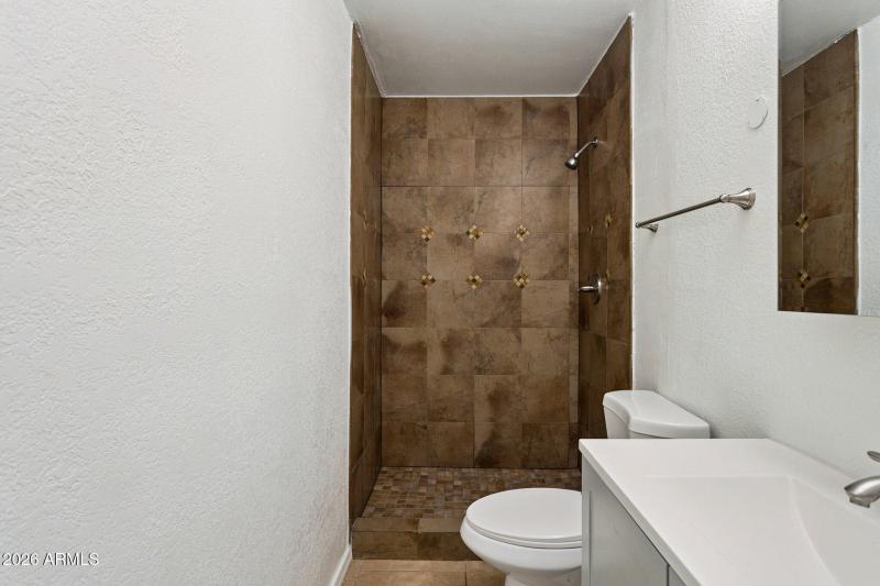 19-web-or-mls-5662-w-mariposa-st