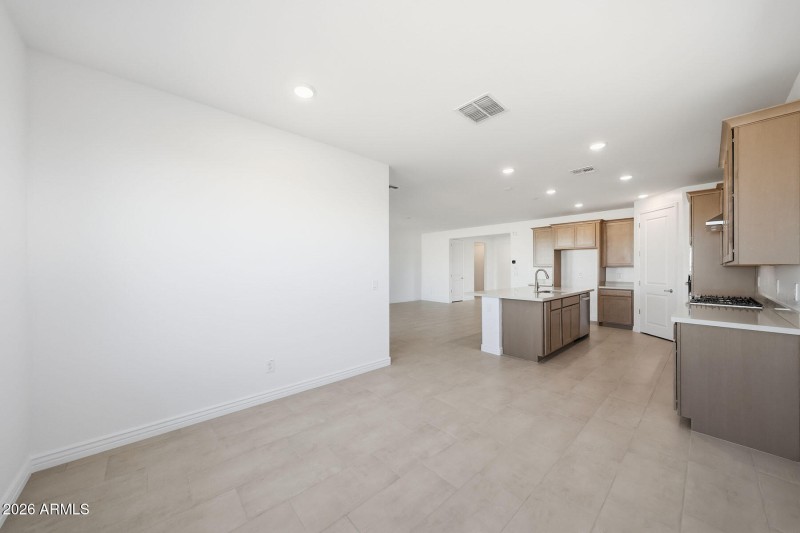 PHX_Miravida_Lot 1175_Dove_14798_Dining