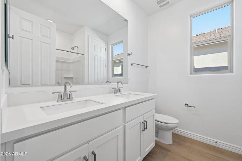 PHX_Miravida_Lot 1044_Imperial_14777_bat