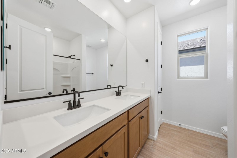 PHX_Landmarke_lot 1062_Azure_689_bath2