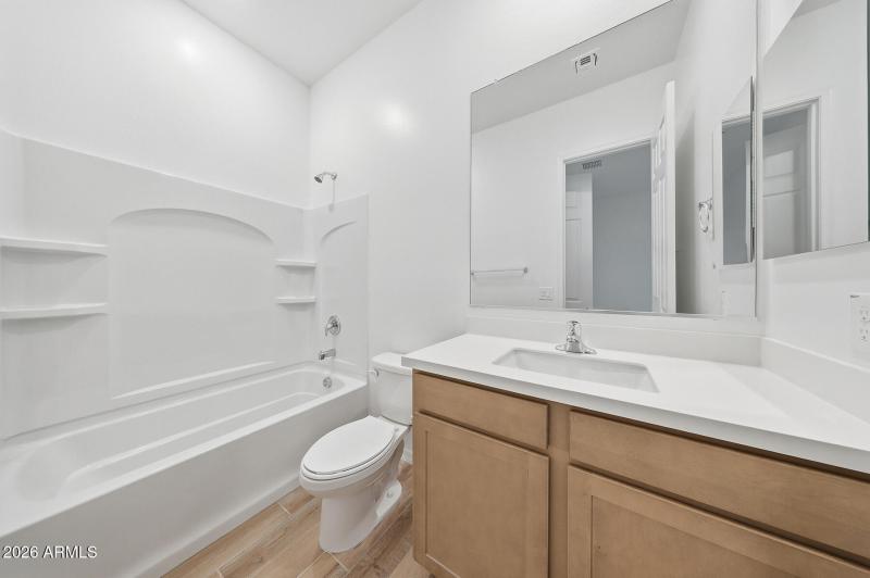 PHX_Empire Pointe_Lot 7054_Pine_226622_b