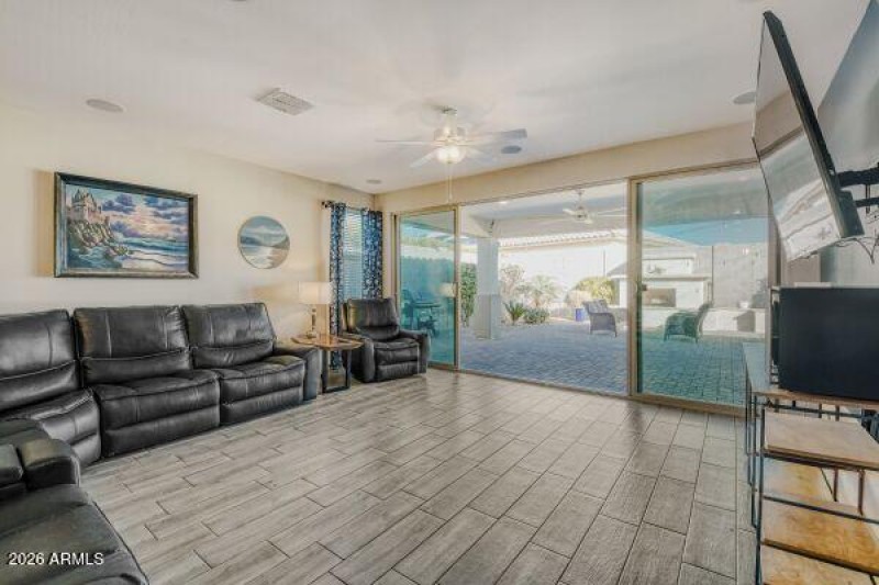 13565588_22-510-17_photo_print__q80_w600